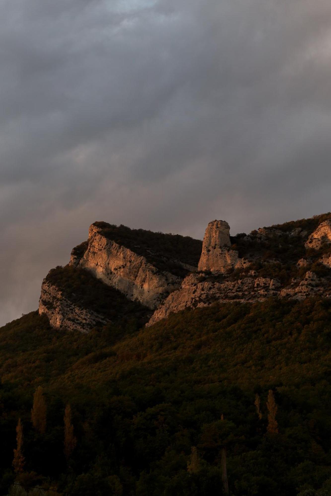 Les Appartements Du Saint Thiers, La Provence Dans Un Coin De La Drome Et L'Esprit D'Une Maison D'Hotes A Saou Bagian luar foto