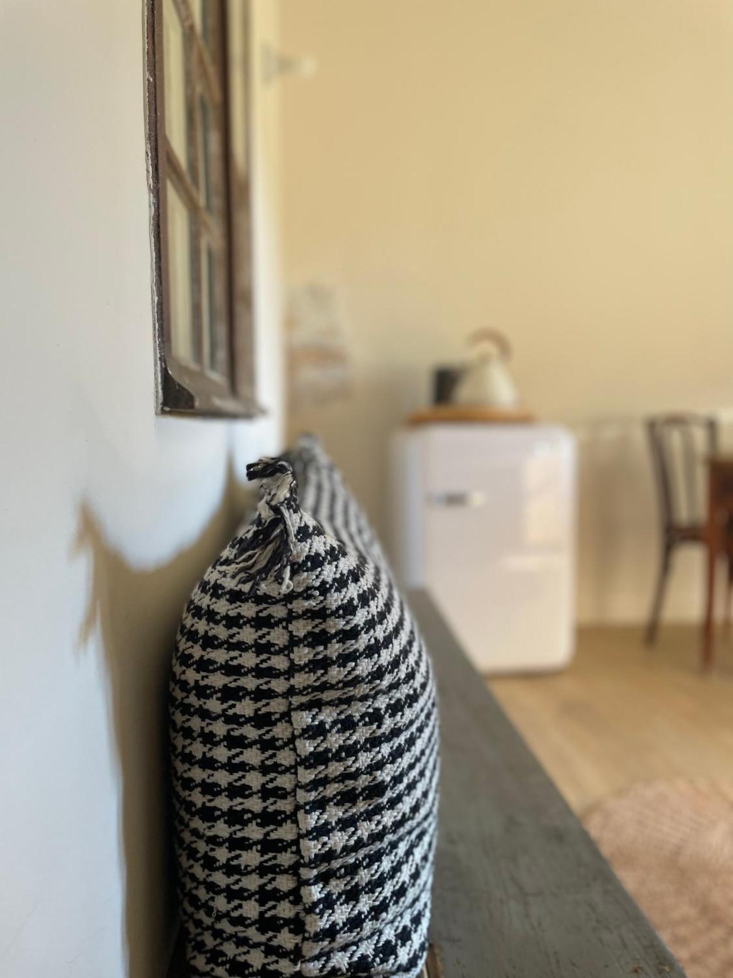 Les Appartements Du Saint Thiers, La Provence Dans Un Coin De La Drome Et L'Esprit D'Une Maison D'Hotes A Saou Bagian luar foto
